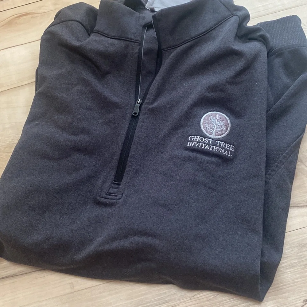 Adidas Mens L Golf Pullover. Grey. Ghost Tree Invitation Patch.